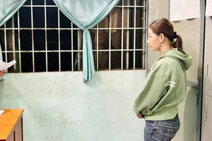 Án mạng từ việc dẫn chó đi vệ sinh trước nhà hàng xóm