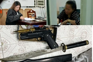 Thu giữ nhiều hung khí, vật giống súng trong nhà một phụ nữ ghi lô đề