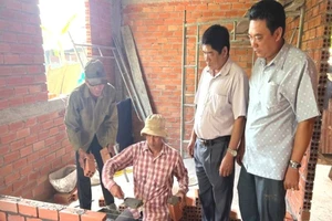 Chủ tịch nước tặng thưởng Huân chương Lao động hạng Ba cho tỉnh Bến Tre trước đây