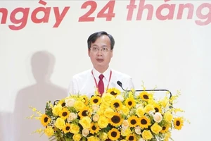 Đồng Tháp: Thi đua phải thành động lực cho sự phát triển 