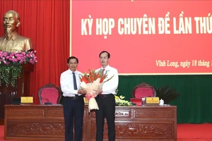 Ông Trần Trí Quang làm Chủ tịch UBND tỉnh Vĩnh Long
