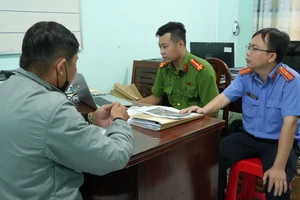 Đồng Tháp: Bắt giam tài xế xe tải trong vụ rượt đuổi xe khách