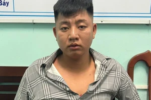 1 thanh niên thuê ô tô tự lái đi cướp giật 5 thùng bia ở Đồng Tháp rồi chở sang Tây Ninh bán