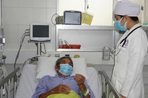 Cần Thơ: Ăn cá nóc mít, 3 người nhập viện cấp cứu