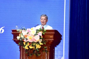 Bí thư Tỉnh uỷ Đồng Tháp được bầu giữ chức Chủ tịch HĐND tỉnh