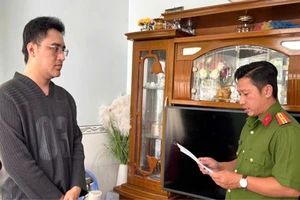 Cần Thơ: Khởi tố, bắt tạm giam 1 nhân viên tín dụng lừa đảo hơn 20 tỉ đồng