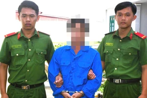 Bắt tạm giam kẻ có hành vi loạn luân với con ruột