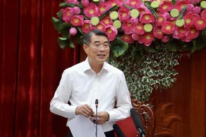 Thủ tướng Lê Minh Hưng: Vĩnh Long phải đổi mới mô hình tăng trưởng, thống nhất chủ trương cao tốc CT33