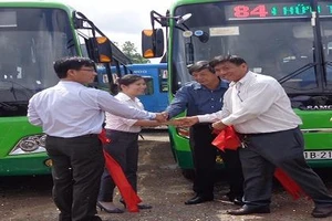 Tiếp tục thay mới dàn xe buýt chạy ở cửa ngõ phía tây TP.HCM