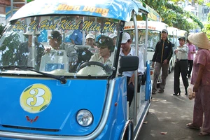 Mở 3 tuyến xe buýt điện tại TP.HCM