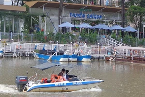 Đường sông không dành cho du lịch?