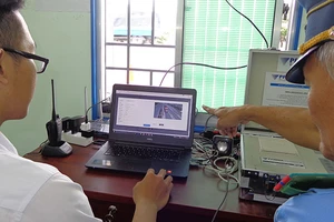 Tìm đường, tránh kẹt xe bằng giao thông thông minh