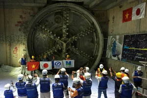 Khoan thành công đường hầm thứ 2 metro Bến Thành-Suối Tiên 