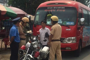 Kiểm soát chặt xe khách xuất bến dịp Tết Kỷ Hợi