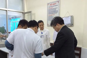 Bác sỹ trực Tết giành giật sự sống cho người bệnh