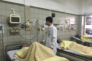 4-5 người nhập viện/ngày vì sảng rượu