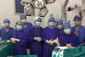 Phẫu thuật thành công ca phình động mạch cảnh hiếm gặp