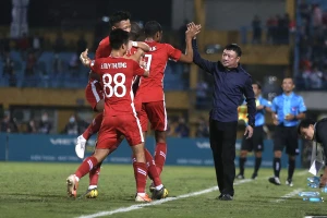 Chuyện người 'lái đò' Trương Việt Hoàng đưa Viettel xưng vương