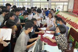 Bộ GD&ĐT đề nghị chưa tăng học phí