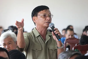 Gặp Bí thư Thăng, dân Hóc Môn lại kêu về ô nhiễm, tệ nạn