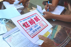 Xử phạt nguội: Xe ưu tiên vi phạm vẫn bị lập biên bản