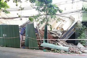 Nguyên nhân ban đầu vụ sập nhà cao tầng ở Tân Bình