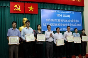 Bình Tân chưa có việc trễ hạn khi nhận hồ sơ trực tuyến