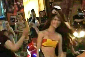 CSGT kiên quyết xử lý những người cổ vũ U-23 phản cảm 