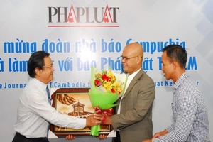 Đoàn báo chí Campuchia thăm, làm việc với báo Pháp Luật TP.HCM