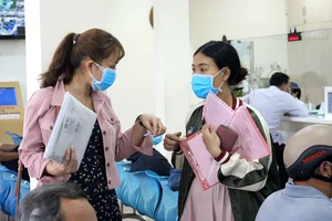 Bình Tân lập 130 tổ giám sát 1.029 người về từ vùng dịch 