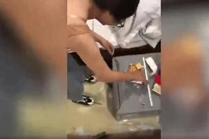 Cô gái xả rác ở khách sạn tại Vũng Tàu lên tiếng xin lỗi