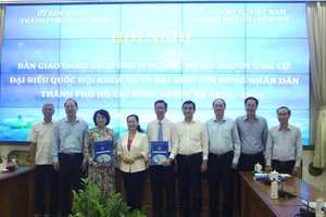 TP.HCM: Bàn giao hồ sơ người ứng cử ĐBQH để hiệp thương 