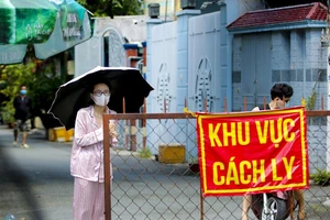 TP.HCM thành lập thêm 10 khu cách ly trả phí và BV dã chiến trị COVID