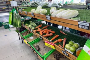Sở Công thương TP.HCM lý giải vụ bắp cải giá 120.000 đồng và quầy kệ trống