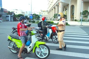 TP.HCM quy định chi tiết việc tăng cường phòng chống dịch từ 0 giờ 23-8