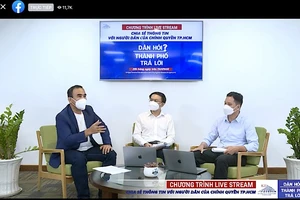 TP.HCM đang livestream trả lời thắc mắc của người dân về dịch COVID-19