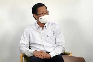 Chủ tịch TP.HCM: Mở giãn cách phải trên nguyên tắc an toàn tới đâu mở tới đó