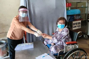 HĐND TP.HCM thông qua Nghị quyết hỗ trợ 5 nhóm đối tượng đợt 3