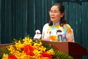 TP.HCM tập trung hoàn thành các dự án kéo dài, Metro, cao tốc