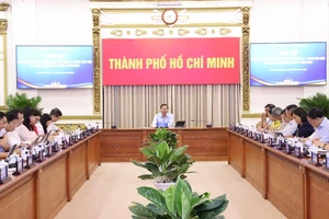 Toàn cảnh phiên họp kinh tế - xã hội tháng 7-2022. Ảnh: TTBC
