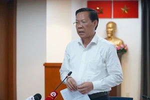 Chủ tịch UBND TP.HCM Phan Văn Mãi làm tổ trưởng tổ công tác. Ảnh: BẢO PHƯƠNG