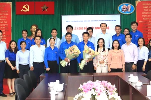 Ban Thường vụ Đảng uỷ Khối Dân – Chính – Đảng TP.HCM, Ban Thường vụ Thành đoàn TP.HCM đã tổ chức lễ công bố quyết định cán bộ. Ảnh: T.GIANG