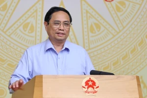 Thủ tướng: Ngăn ngừa tiêu cực, tham nhũng trong sắp xếp huyện, xã