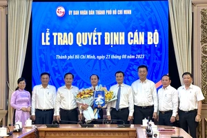 TP.HCM kiện toàn nhiều nhân sự mới tại huyện Bình Chánh và Hóc Môn