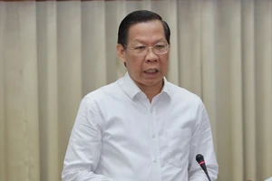  Chủ tịch TP.HCM Phan Văn Mãi: Kinh tế TP quý I-2024 tăng trưởng khá