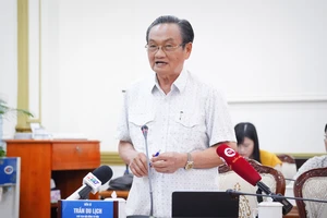 TS Trần Du Lịch: Phải hạn chế xin - cho trong hoạt động công vụ