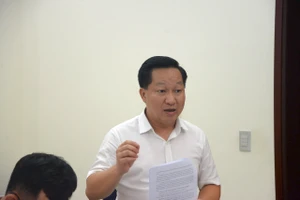 Chủ tịch TP Thủ Đức: Nghiên cứu xe buýt điện chạy trên đường ray 