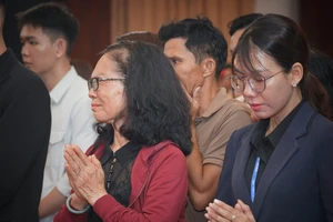 Hình ảnh trang nghiêm, xúc động tại lễ viếng Tổng Bí thư Nguyễn Phú Trọng ở TP.HCM