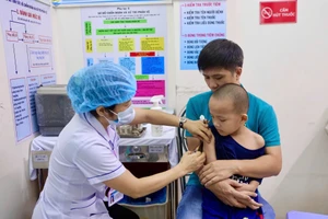 TP.HCM cần có cơ chế chủ động trong mua sắm thuốc và vaccine