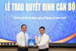 Ông Nguyễn Huy Thắng làm Phó Chủ tịch UBND quận 6, TP.HCM